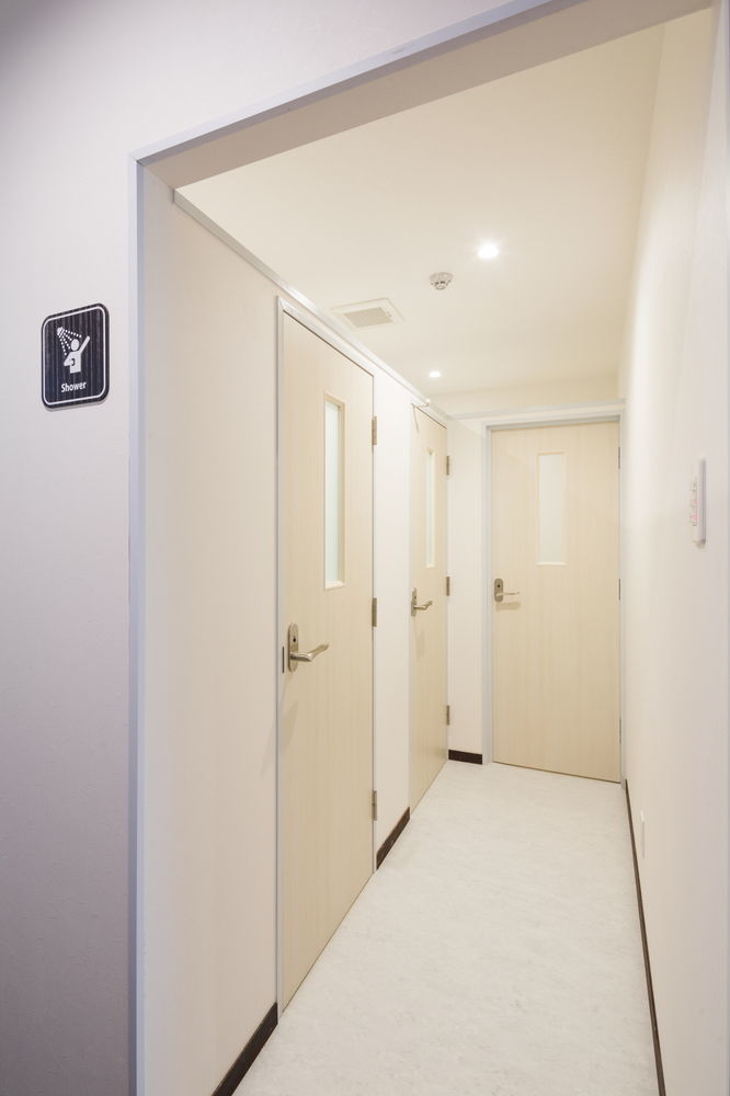 Capsule Hotel Cube Hiroshima Exterior photo